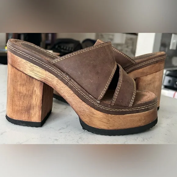 Vintage Y2K Candie’s Leather Platform Chunky Wooden Heel Sandals - Picture 2 of 13